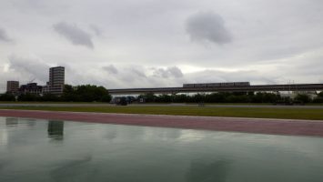 2017/05/10の雨あがりの舎人公園陸上競技場