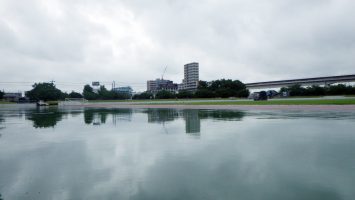 2017/07/26の舎人公園陸上競技場は生憎の雨