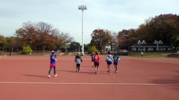 2017/11/22の颯走塾水曜マラソン練習会in織田フィールド6