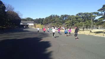 2018/02/07の颯走塾水曜マラソン練習会in皇居2