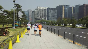 2018/04/04の颯走塾水曜マラソン練習会in皇居5