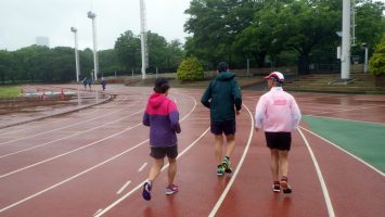 2018/05/09の颯走塾水曜マラソン練習会in織田フィールド1