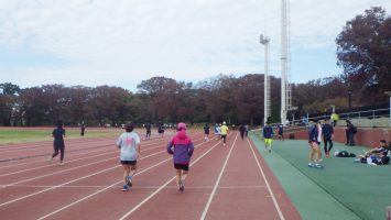 2018/11/14の颯走塾水曜マラソン練習会in織田フィールド2