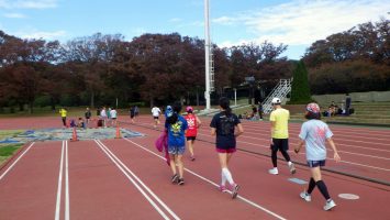 2018/11/14の颯走塾水曜マラソン練習会in織田フィールド4