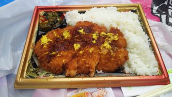 2019/04/17はかつ山のロースカツ弁当600円也