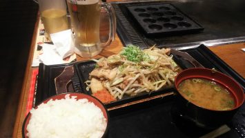 2019/08/28のランチは銀だこ鉄板酒場でスタミナMixホルモン定食！