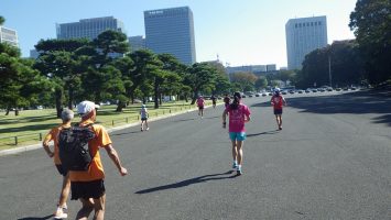 2019/11/06の颯走塾水曜マラソン練習会in皇居3