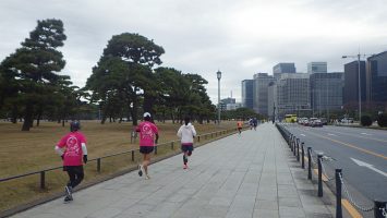 2019/12/25の颯走塾水曜マラソン練習会in皇居5